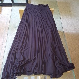 Black knit maxi skirt